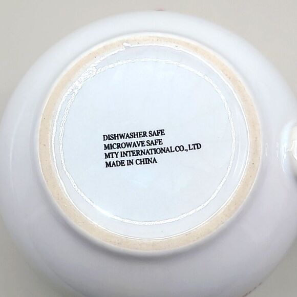 Rudolph the Red Nosed Reindeer Mug - Picture 5 of 5